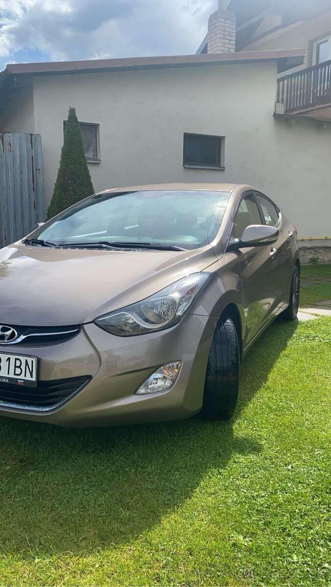 Hyundai Elantra