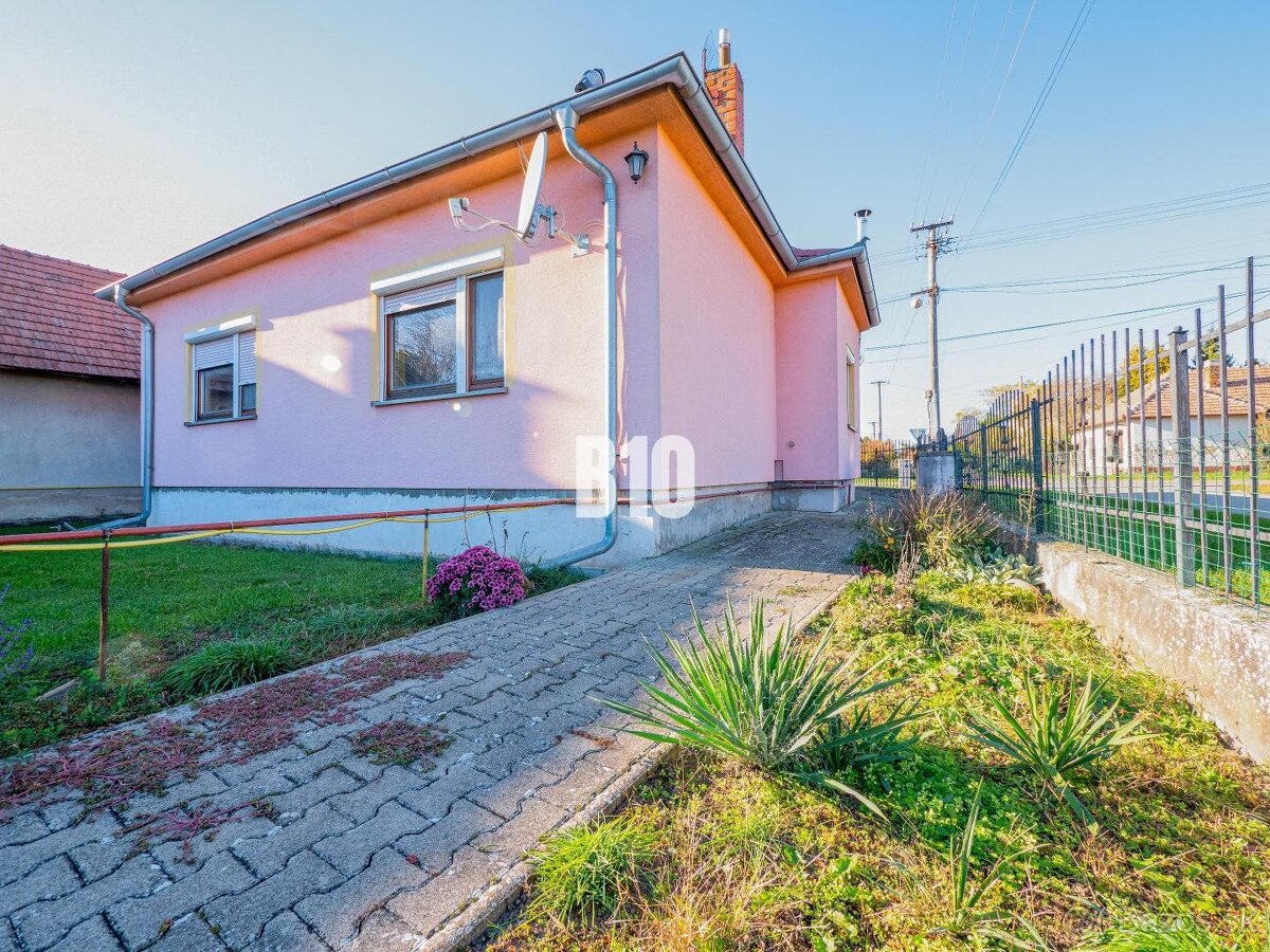 Prerobený rodinný dom + Apartmán na pozemku - Veľká dolina