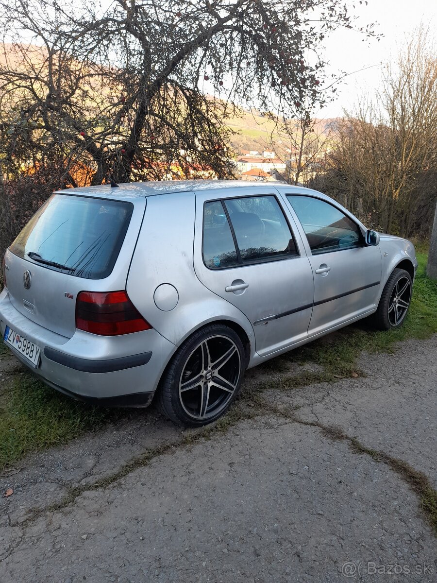 Volkswagen Golf 4 96kw