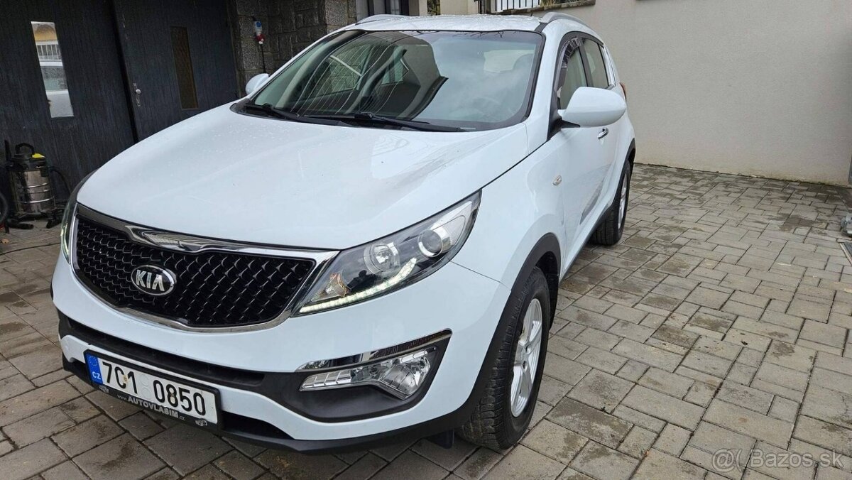 Kia Sportage 1,6 GDI 99kW klima tažné 40tkm 2015