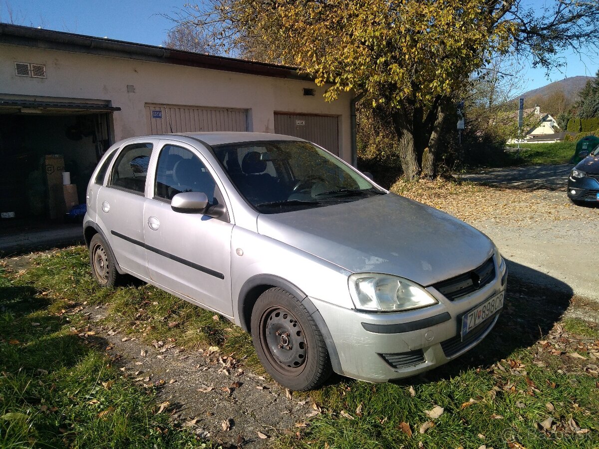 Opel corsa 1,2 59kw benzín