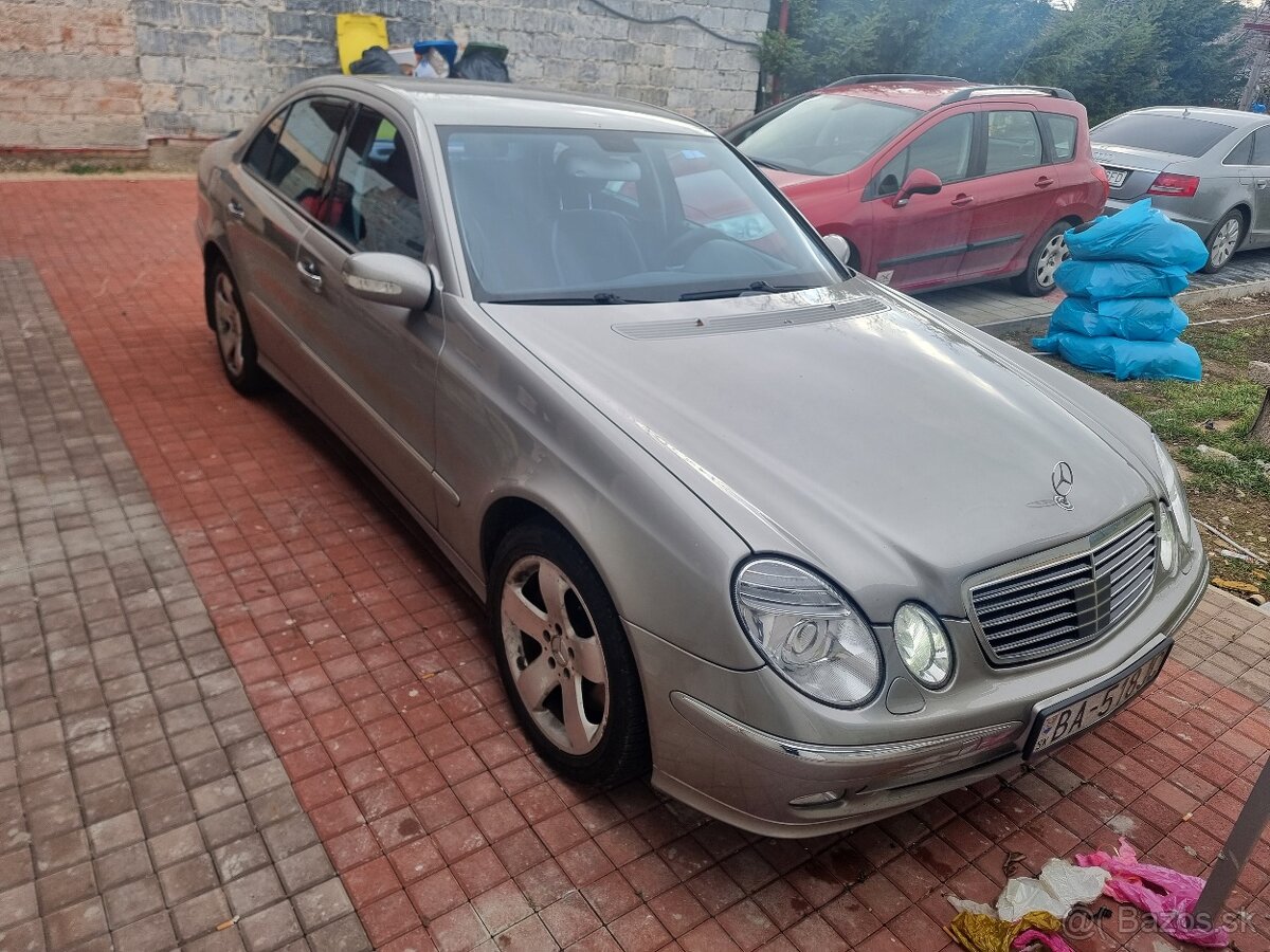 Predám mercedes E500 benzín