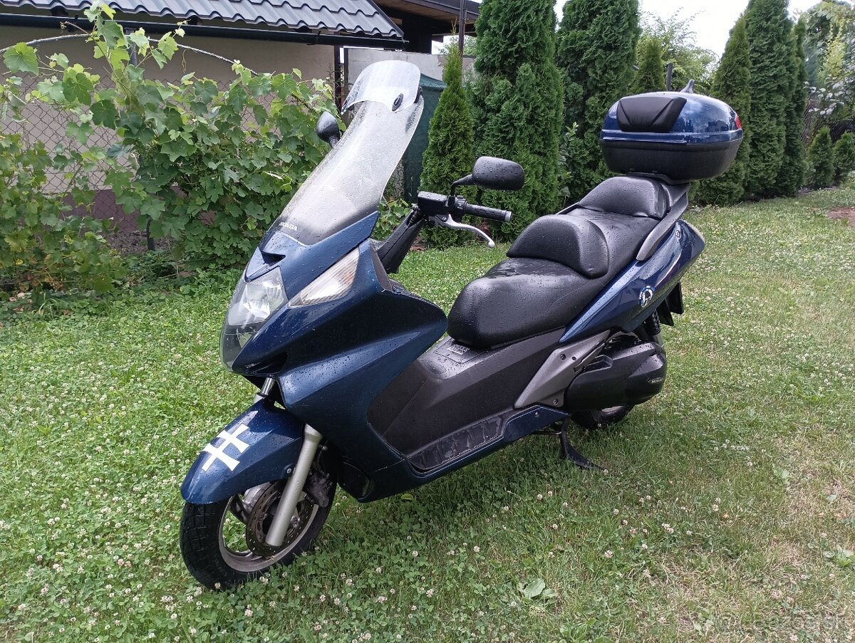 HONDA SILVER WING 600