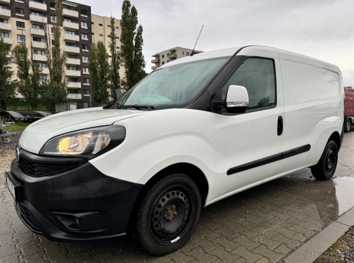 Fiat Dobló Cargo 1.4 T-Jet XL SX E6