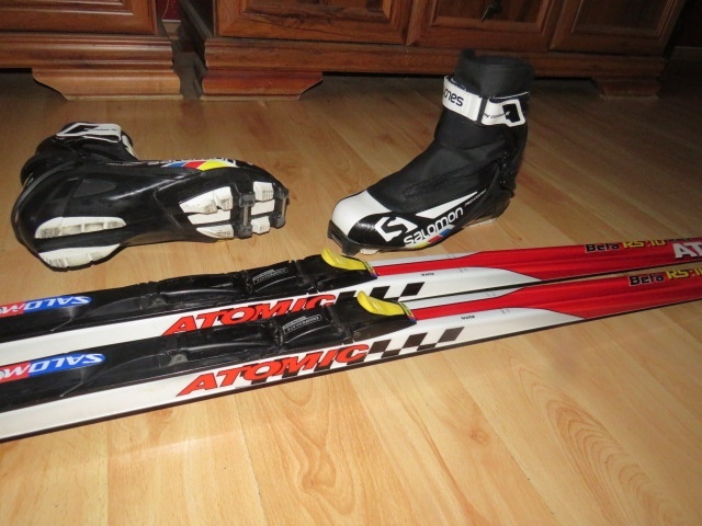 Predam bezkovy set,ATOMIC,178 cm,SNS,c.38-SKATE