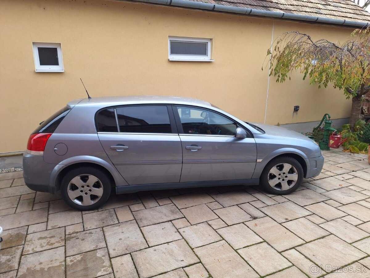 Opel Signum 2,2 dti