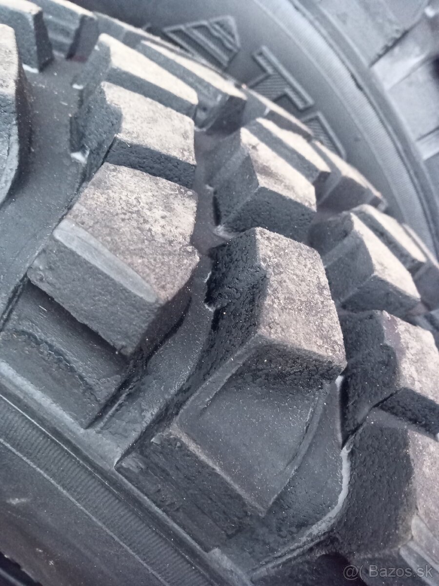 205/80R16 104Q  Truck 2000 4x4