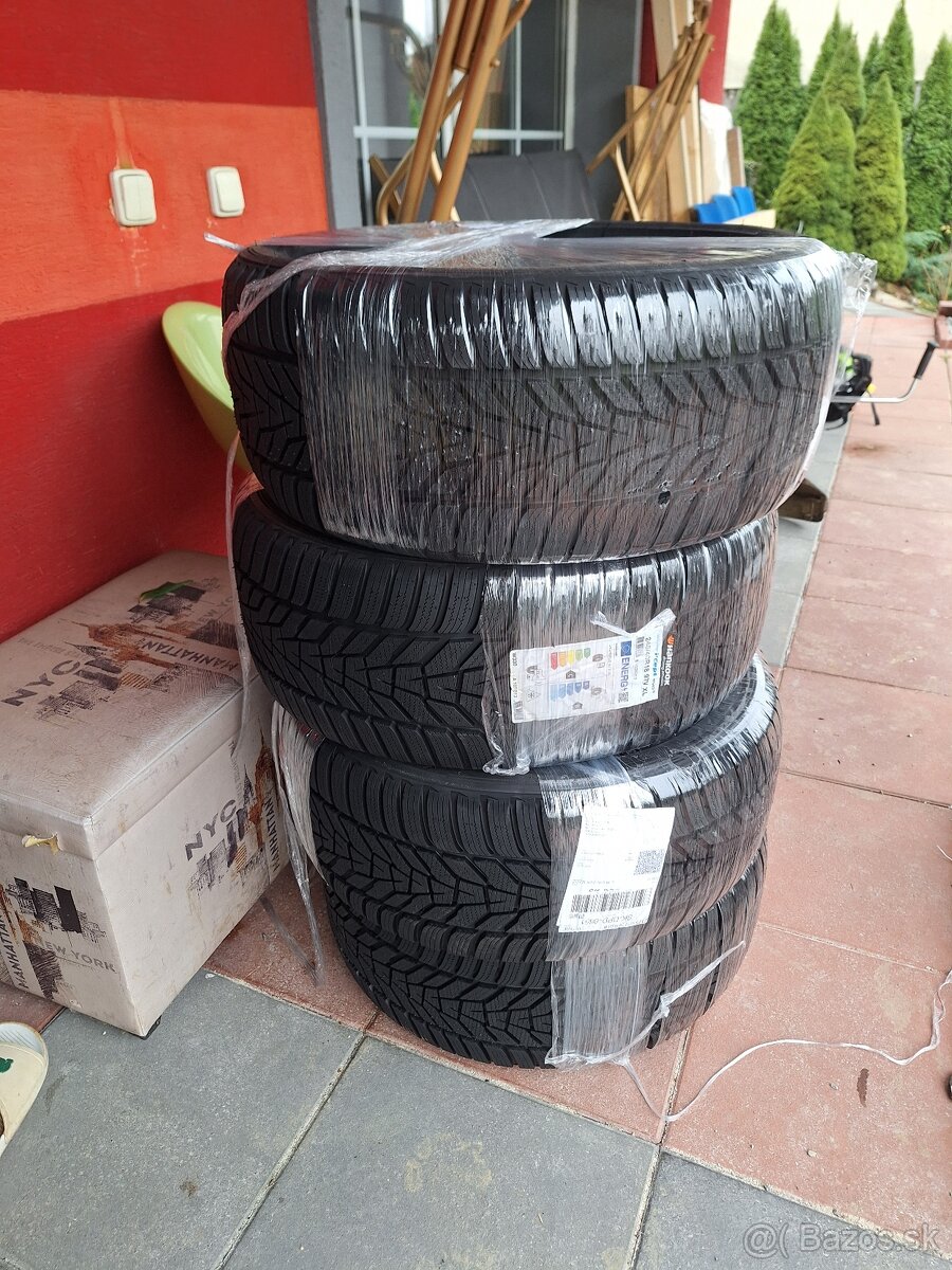 Zimné pneumatiky Hankook 245/40 R18 97 V XL