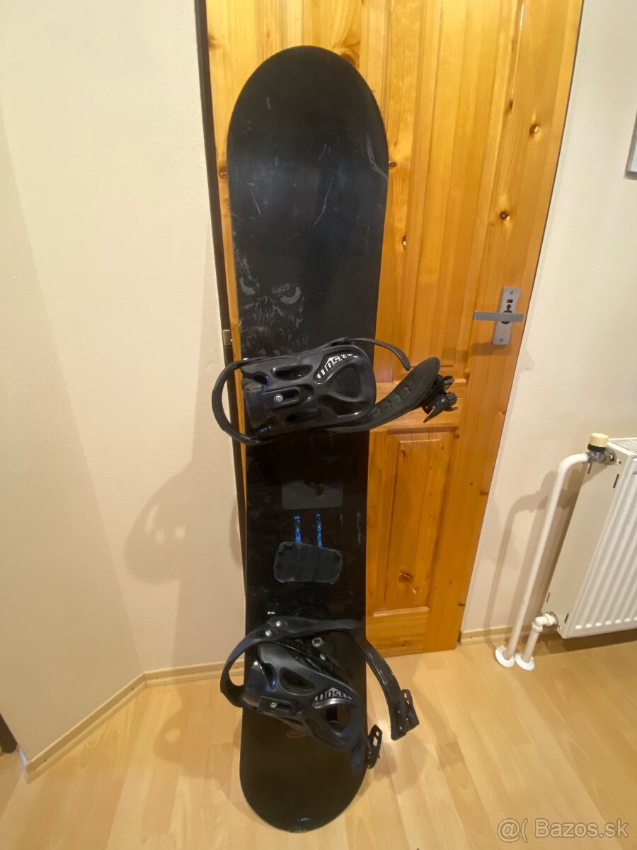 Predám snowboard značky 5150 152cm