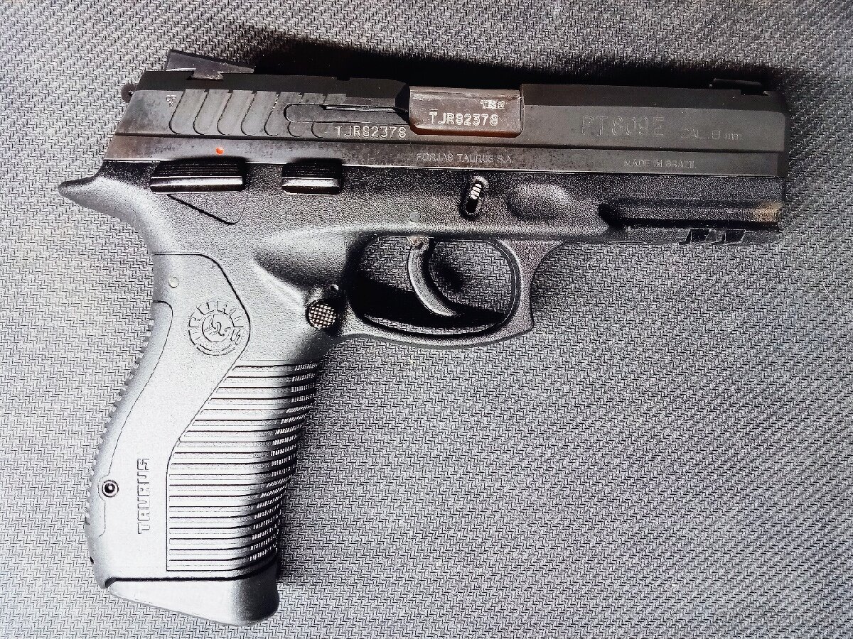 Taurus PT809E