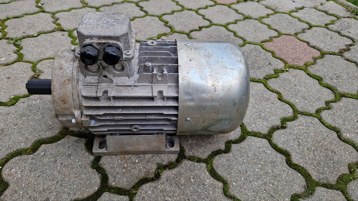 Predám elektromotor 3kw 400V