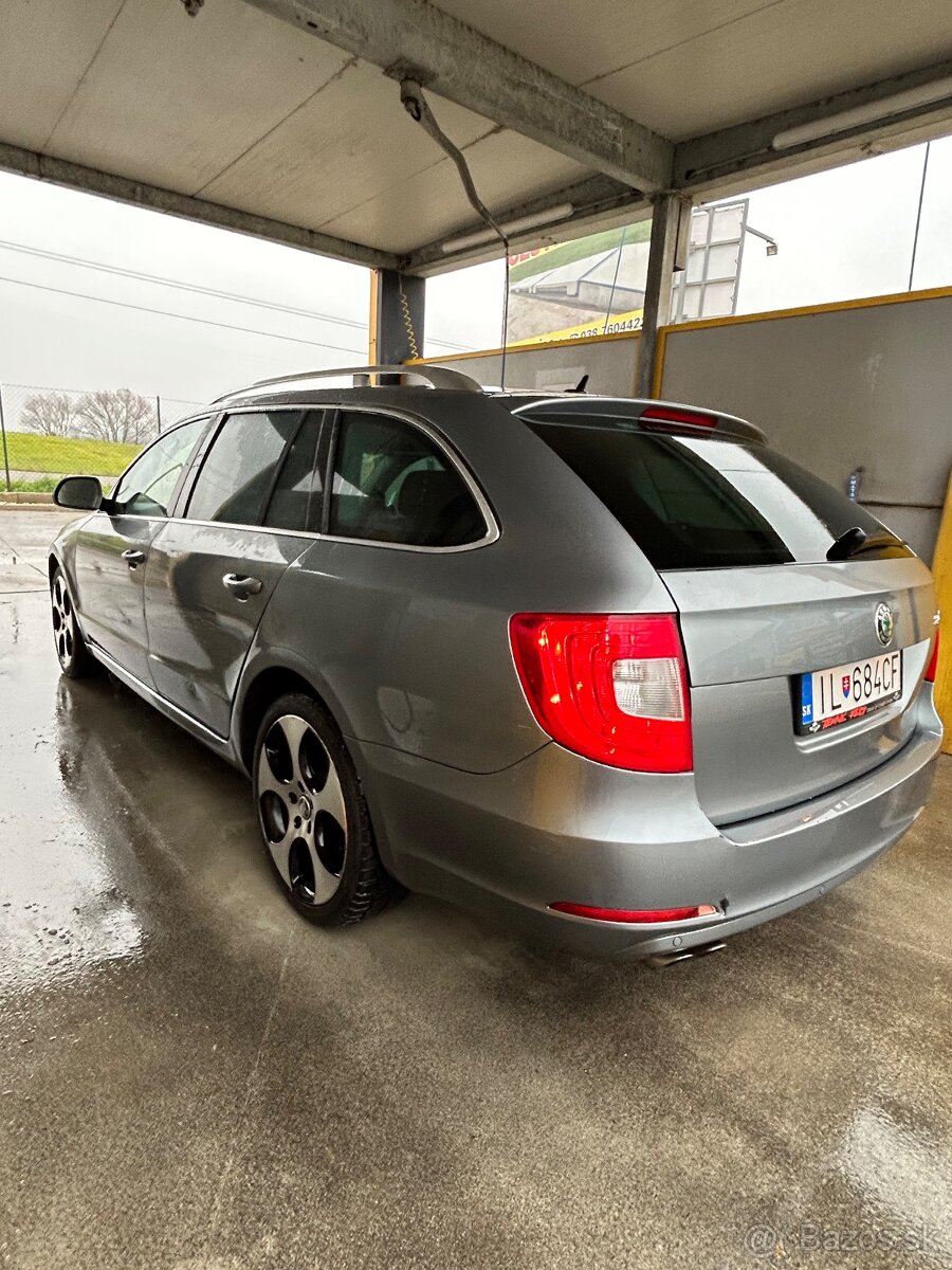 Škoda superb 2010