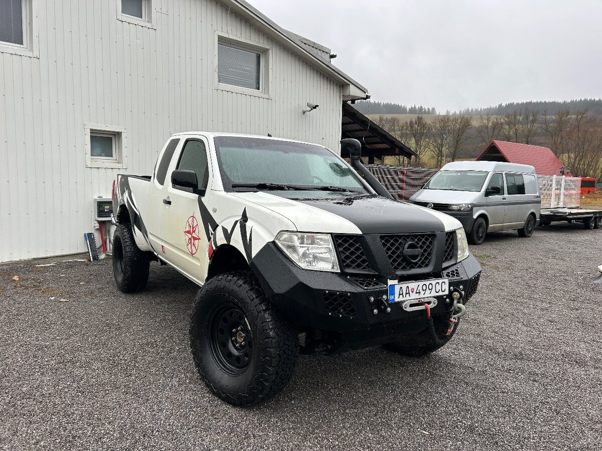 Nissan Navara 2.5 126kw king Cab