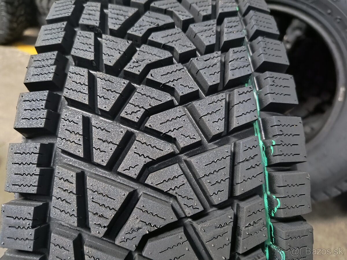 Zimné  235/65 R17,265/65 R17, Hlboky vzor.