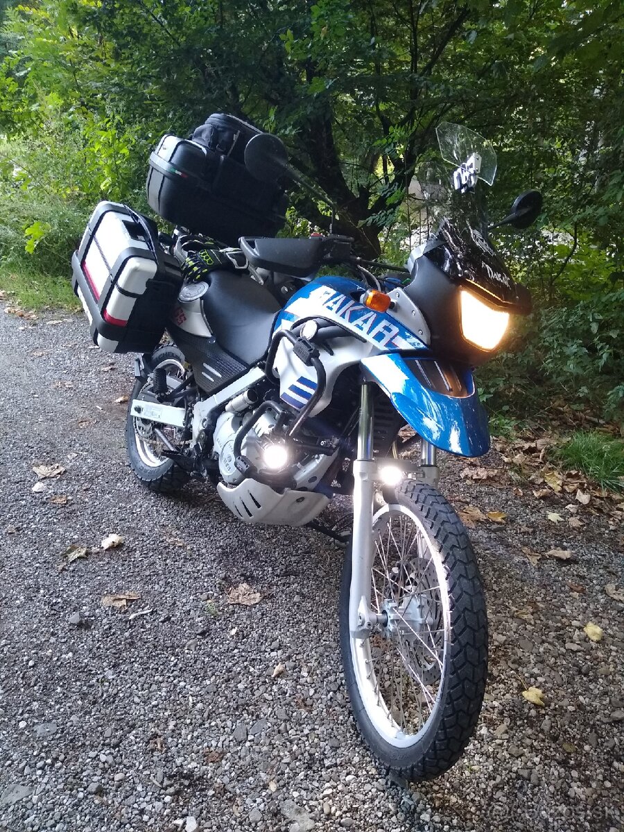 Bmw f 650 gs Dakar/ vymením za skúter nmax xmax pcx...