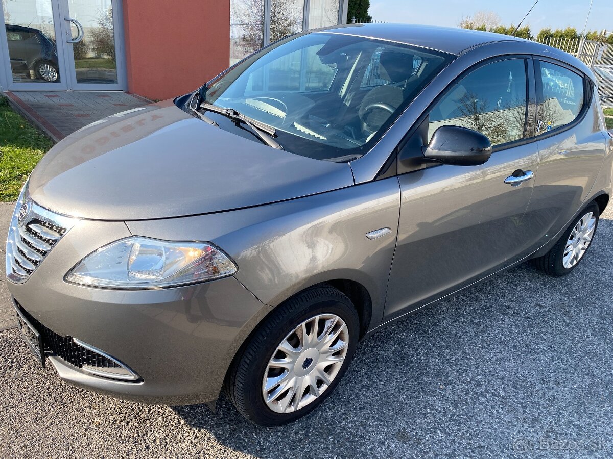 Lancia Ypsilon 1.2 8V EVO2 RL Silver