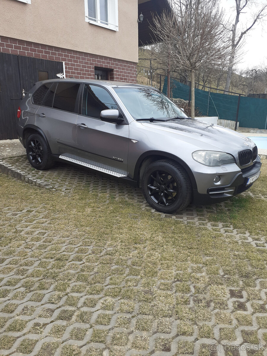 Predám BMW X5 E70 3.0d v zachovalom stave