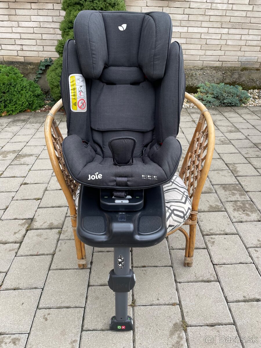 Autosedačka Joie Stages Isofix