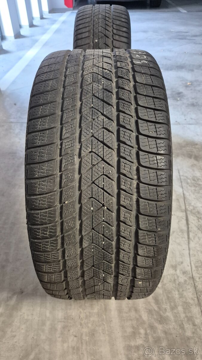 Predam sadu Pirelli Sottozero 3 245/40 R20 275/35 R20