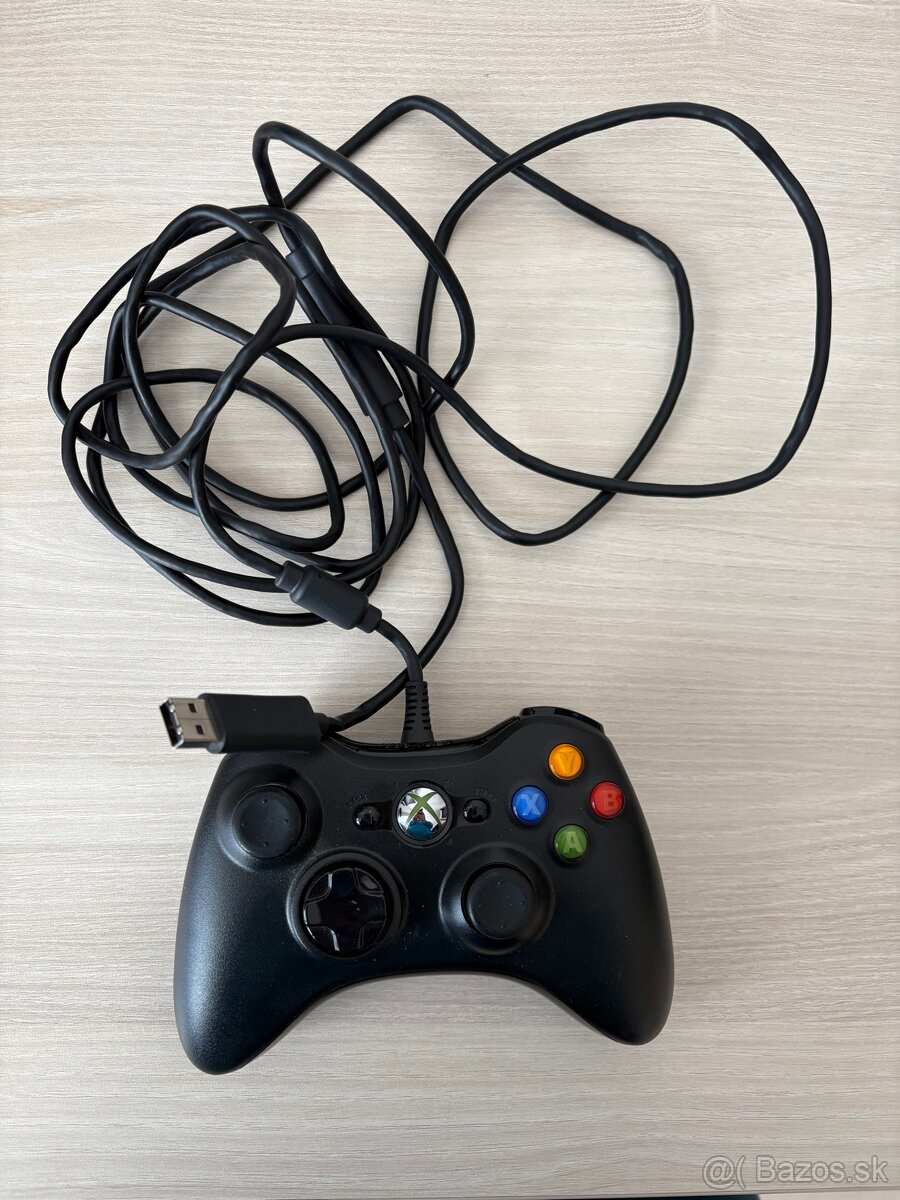 Xbox 360 gamepad kablovy