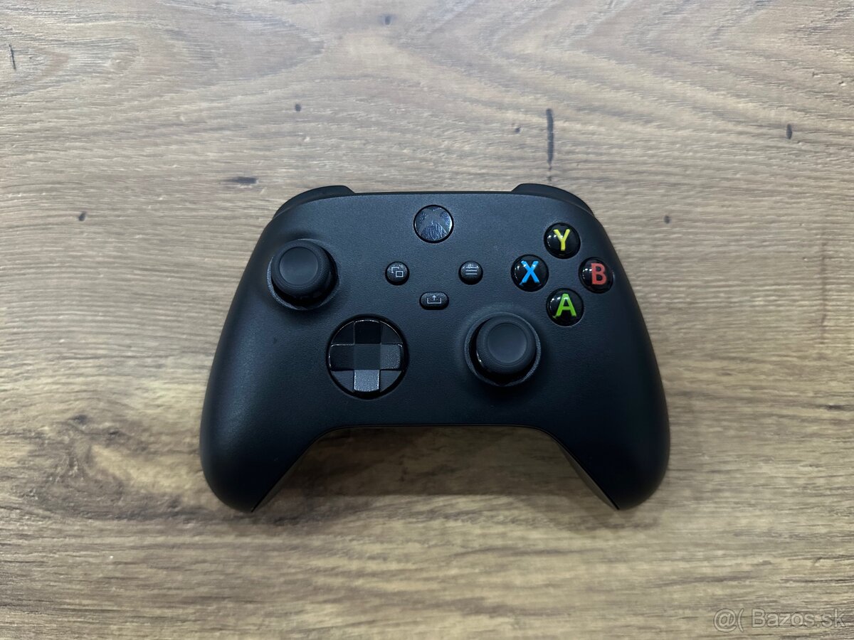 Originál ovládač na Xbox One / Series X Black