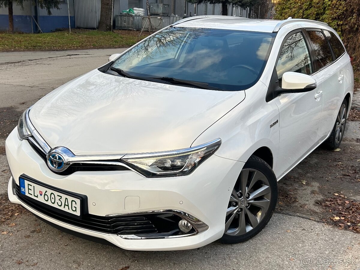 Toyota Auris Touring Sports 1.8 I VVT-i HybridSD Facelift