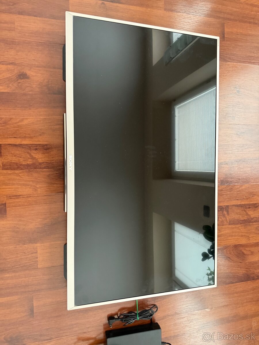 LCD televizor 32" - Sony KDL-32WD757