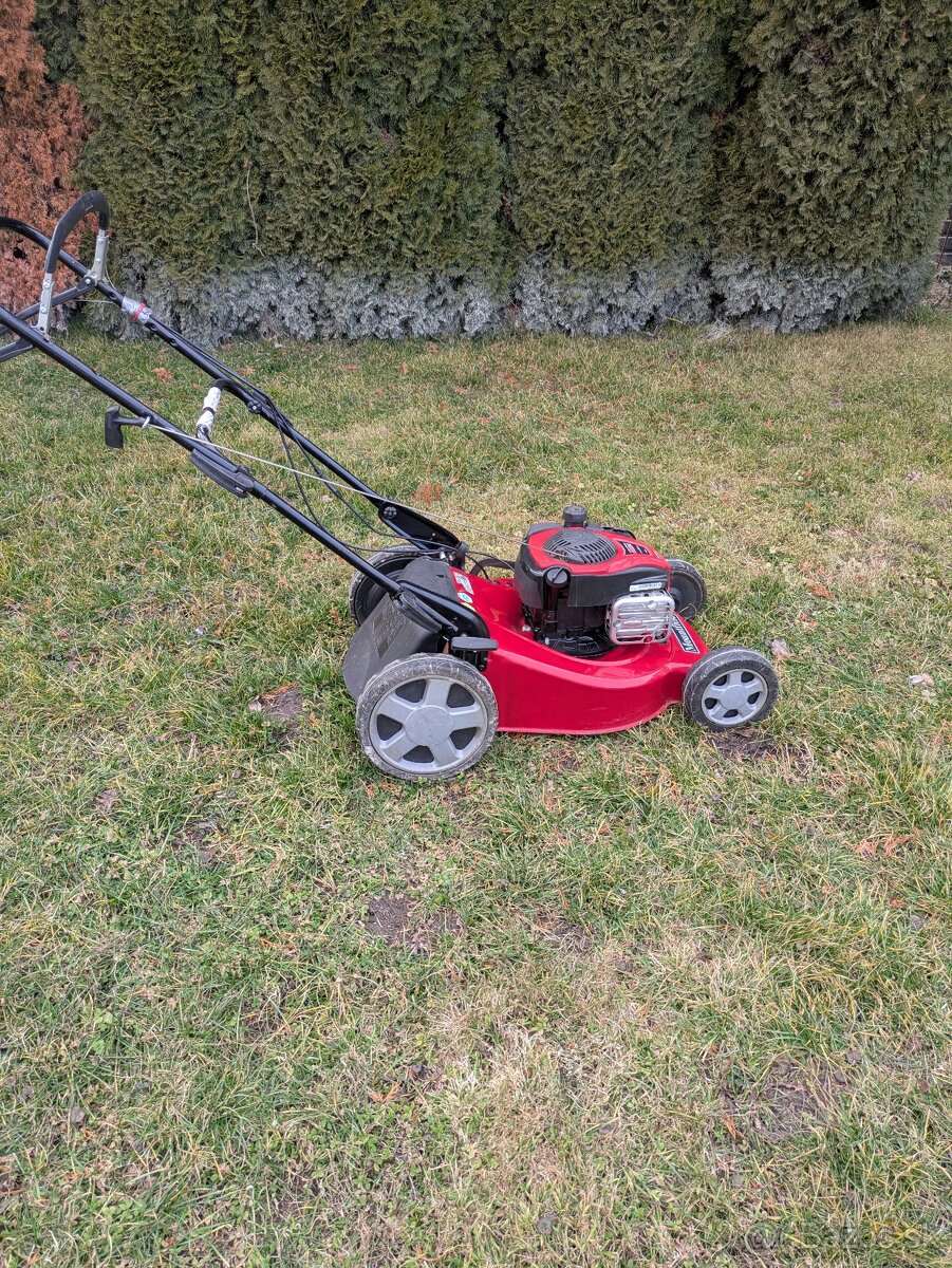 Predám benzínovú kosačku s pojazdom Mountfield 4820 PD