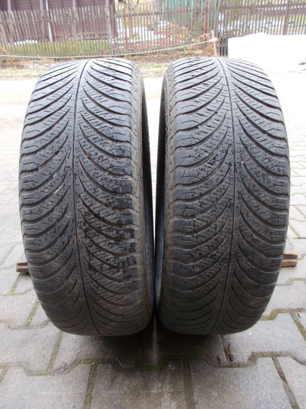 Pneumatiky Goodyear 195/65R15 celoročné 2ks