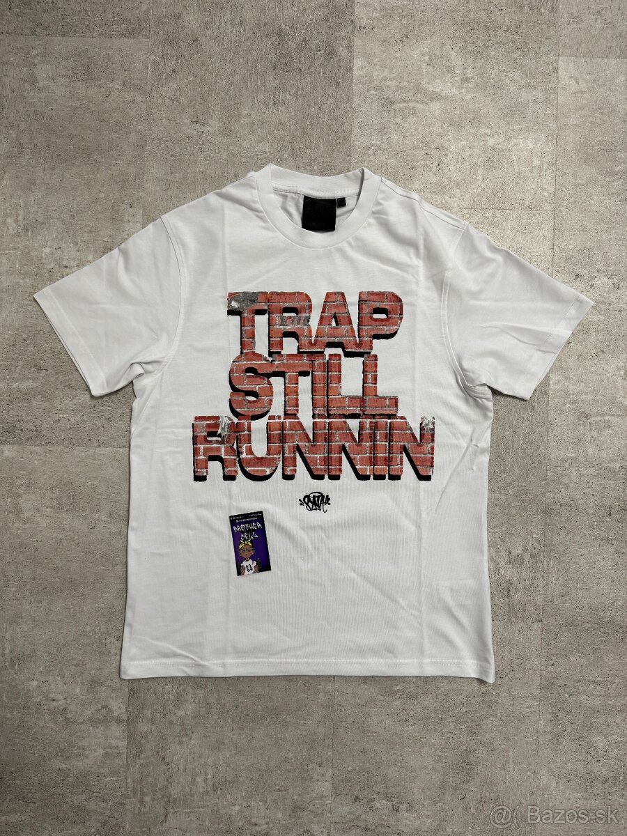 Syna World Trap Still Runnin Tee