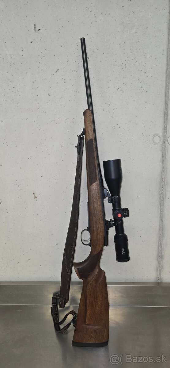 Gulovniva CZ 557 lux 8x57js