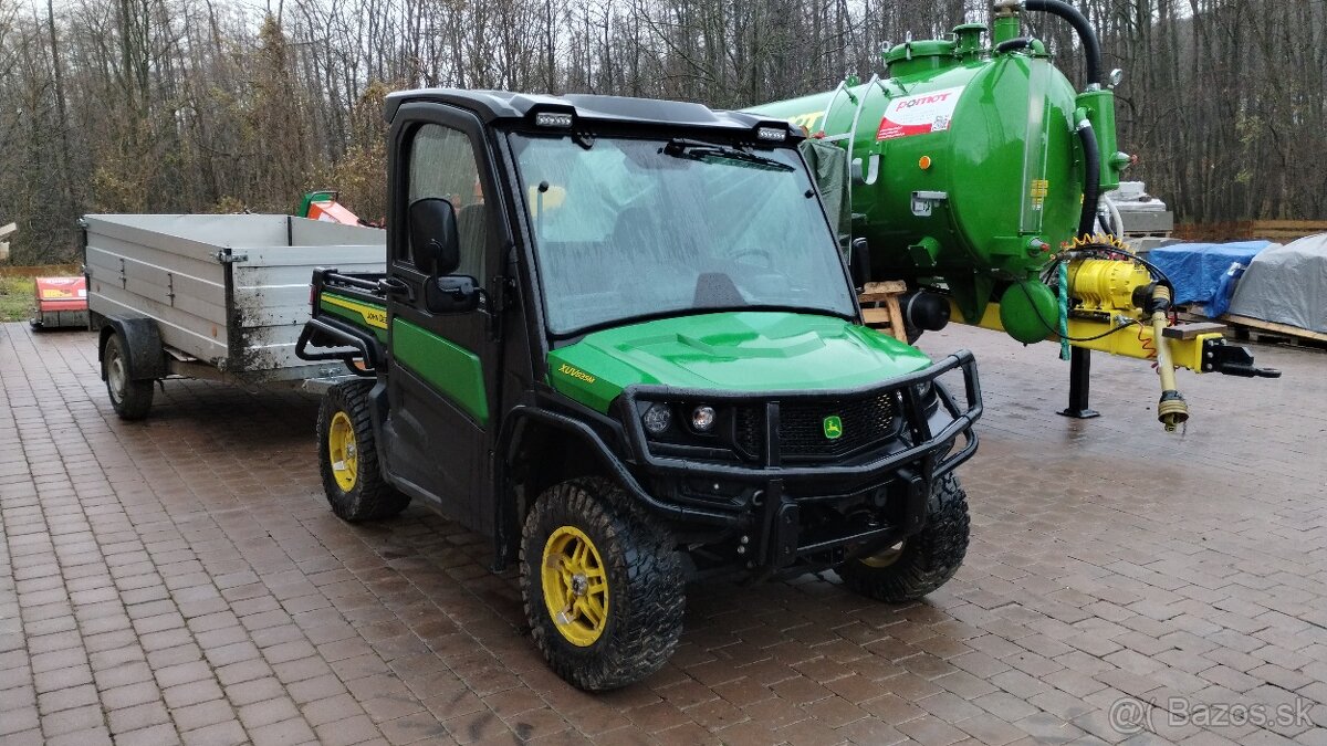 Predam zanovne pneumatiky na vozidlo John Deere Gator