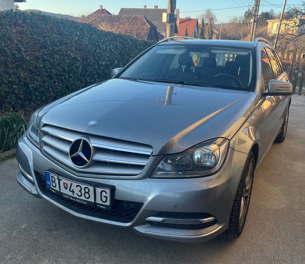 Predám Mercedes Benz ACKOMBI 2013 C220CDI