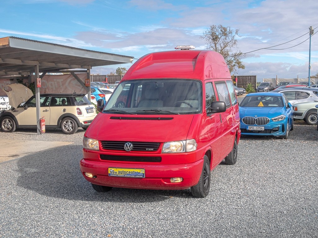 Volkswagen CALIFORNIA 2.5TDI 75KW OBYTNÝ VŮZ KLIMA STK 3/26