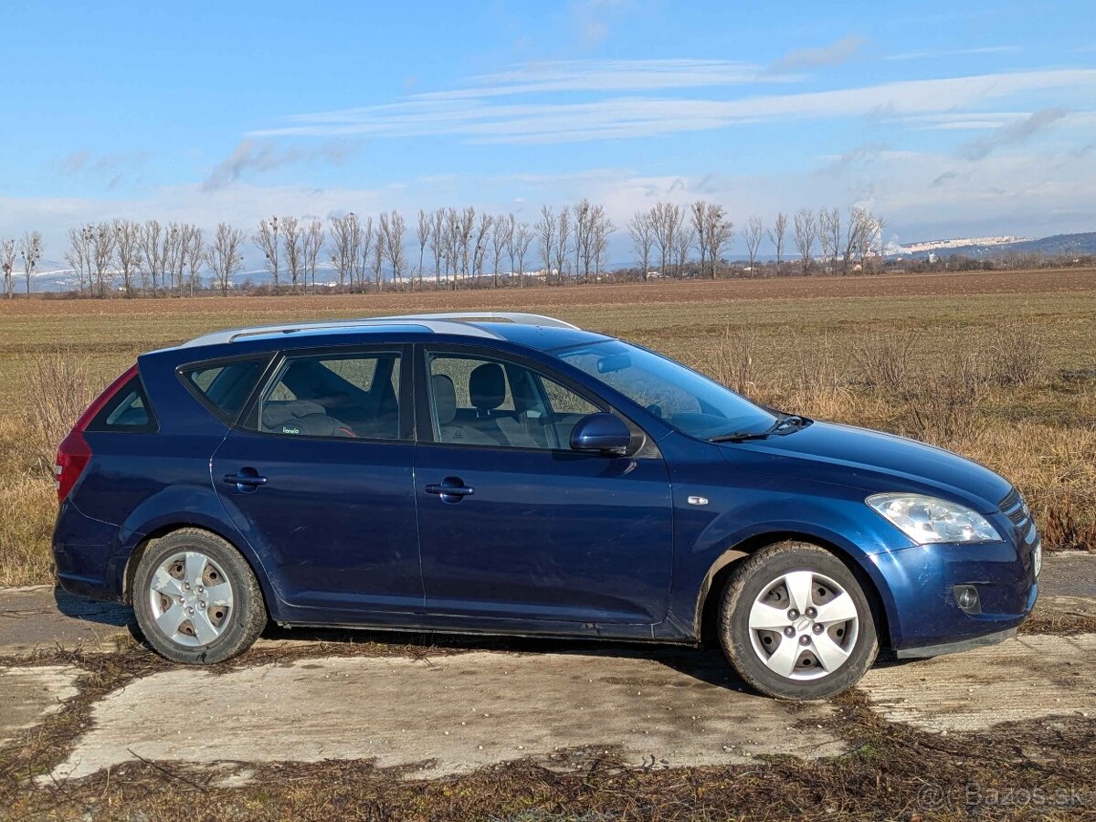 Kia ceed sw 1.6 CRDi - 246 255 km