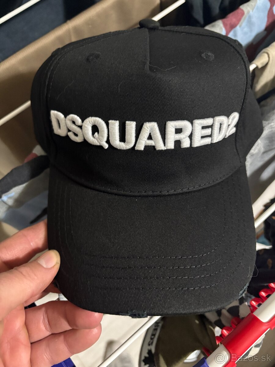 dsquared napis