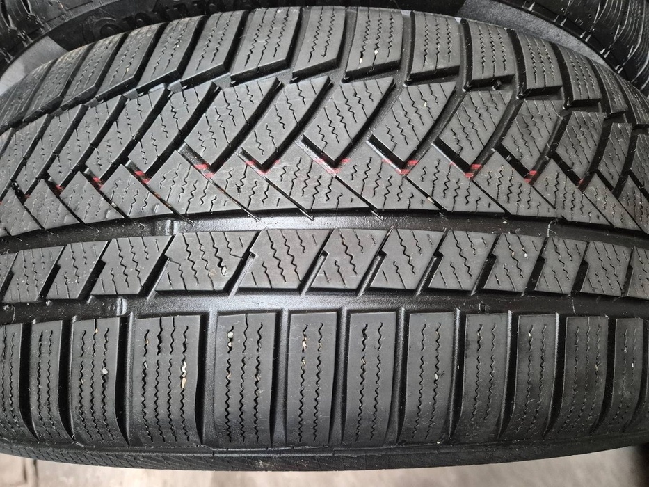 255/45 r20 zimné 2 ks CONTINENTAL dezén 6,4 mm DOT2020