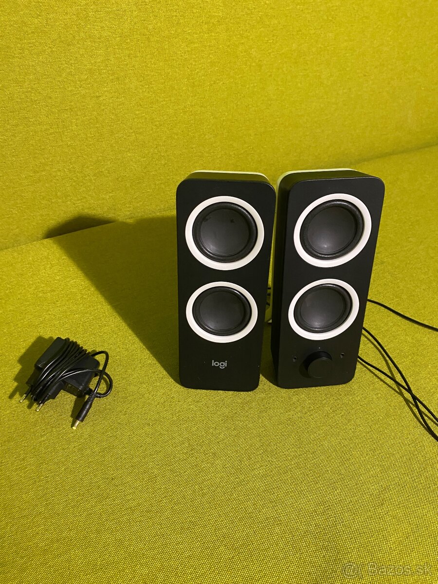 Logitech speakers Z200