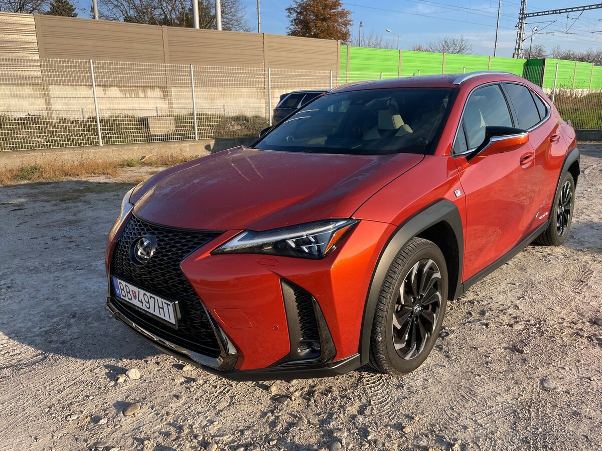 Lexus UX F sport AWD