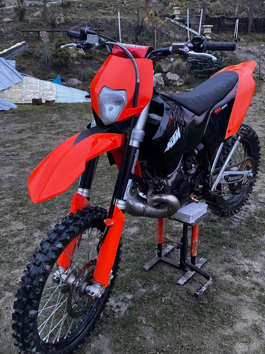 Predám ktm exc 200 2009