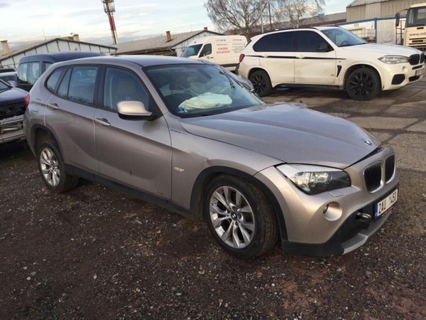 Náhradní díly z BMW X1 E84