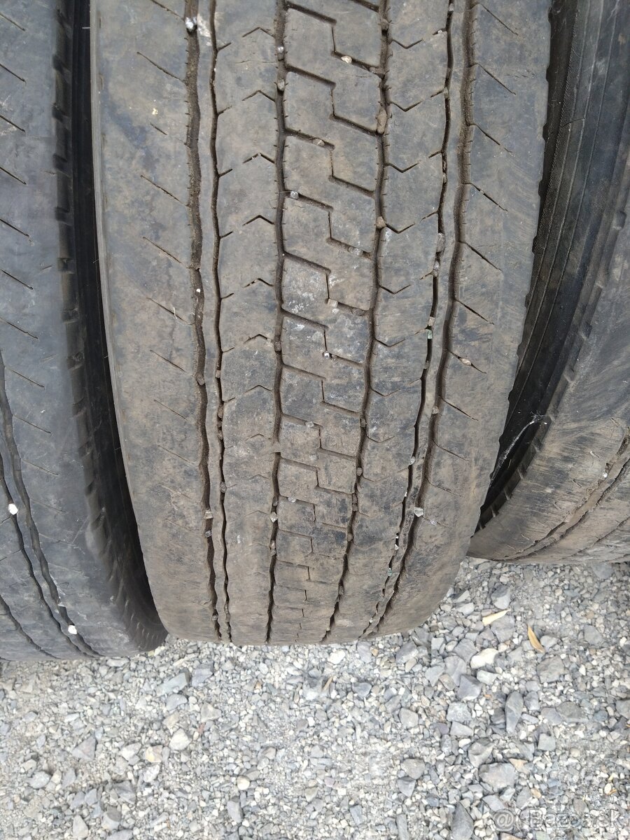 Kolesa 295/80R22,5