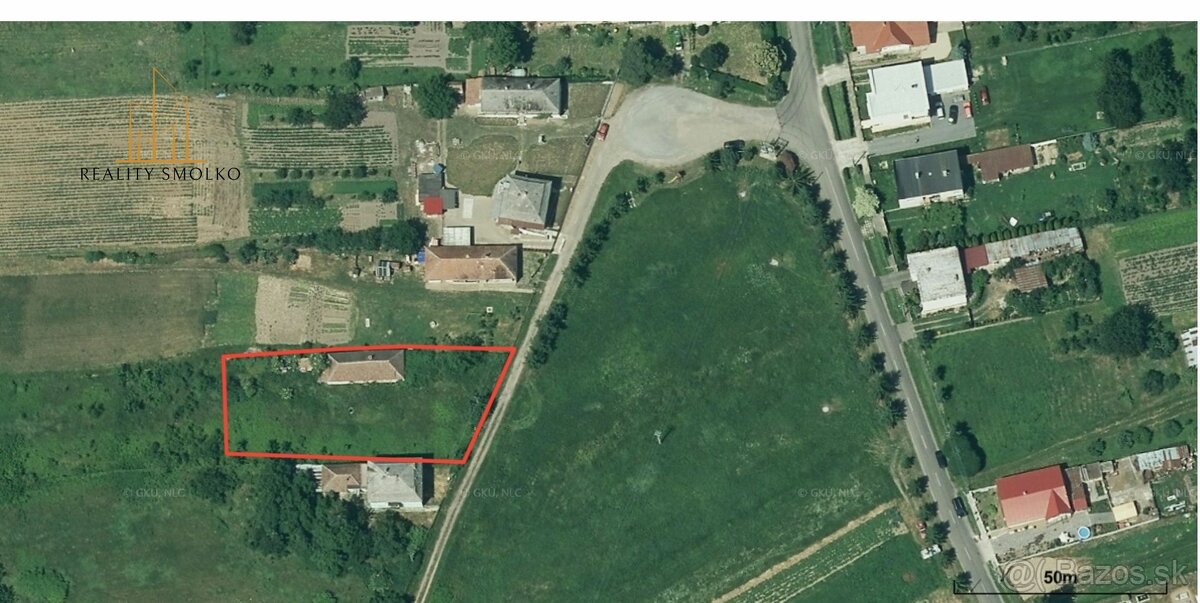 Na predaj stavebný pozemok 1676m2 so starším RD vhodný pre C