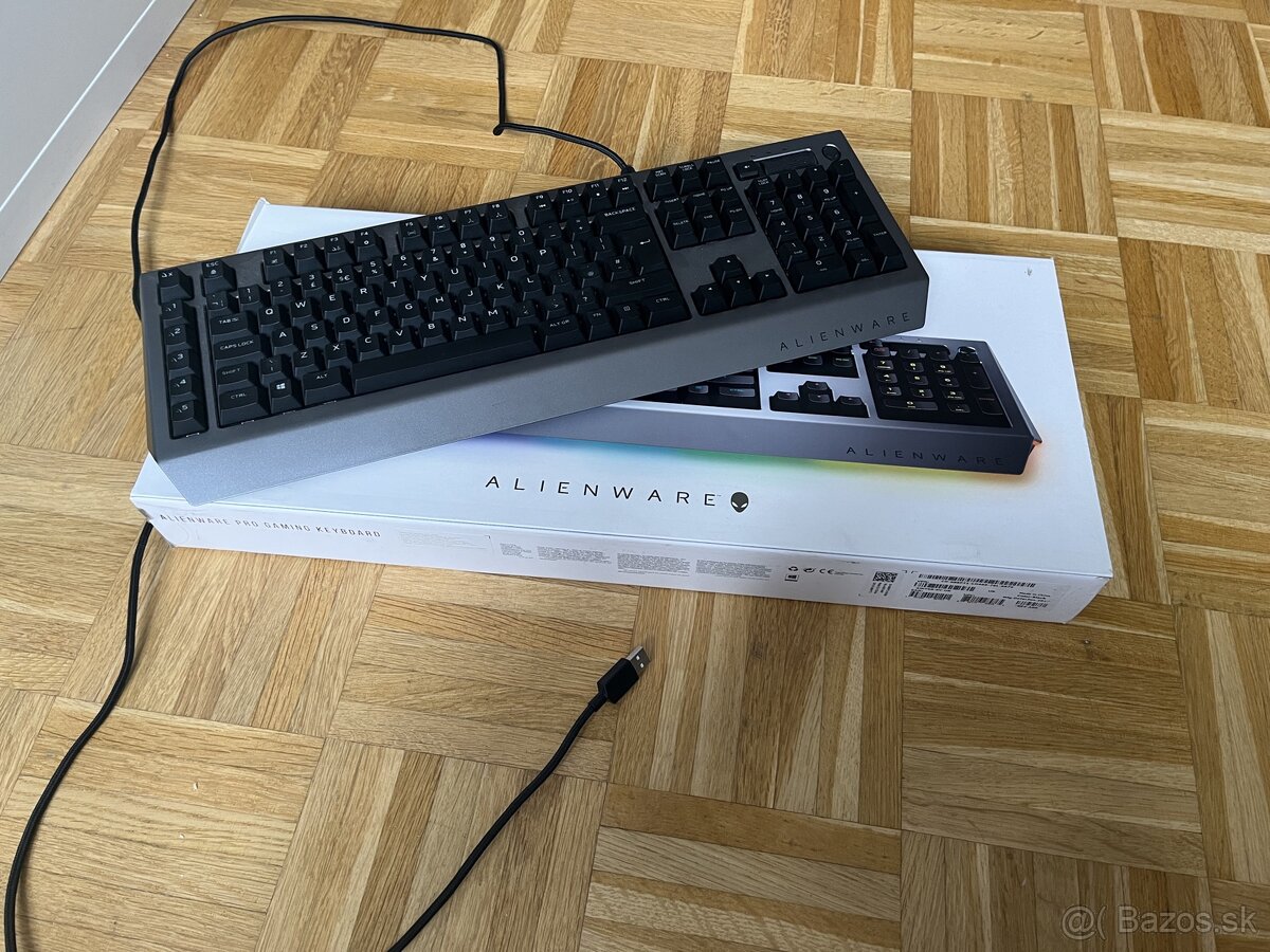 DELL Alienware AW768 klávesnica