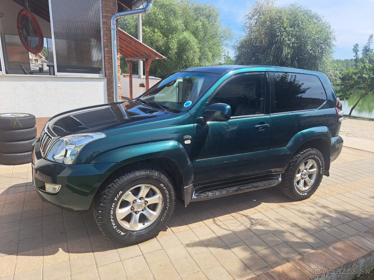 Toyota Land Cruiser 3.0 D-4D Lux A/T