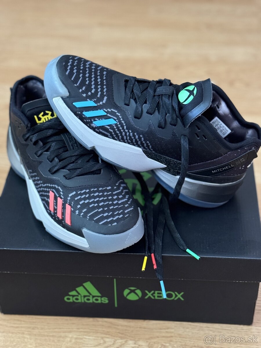 Adidas don issue 4 J xbox series