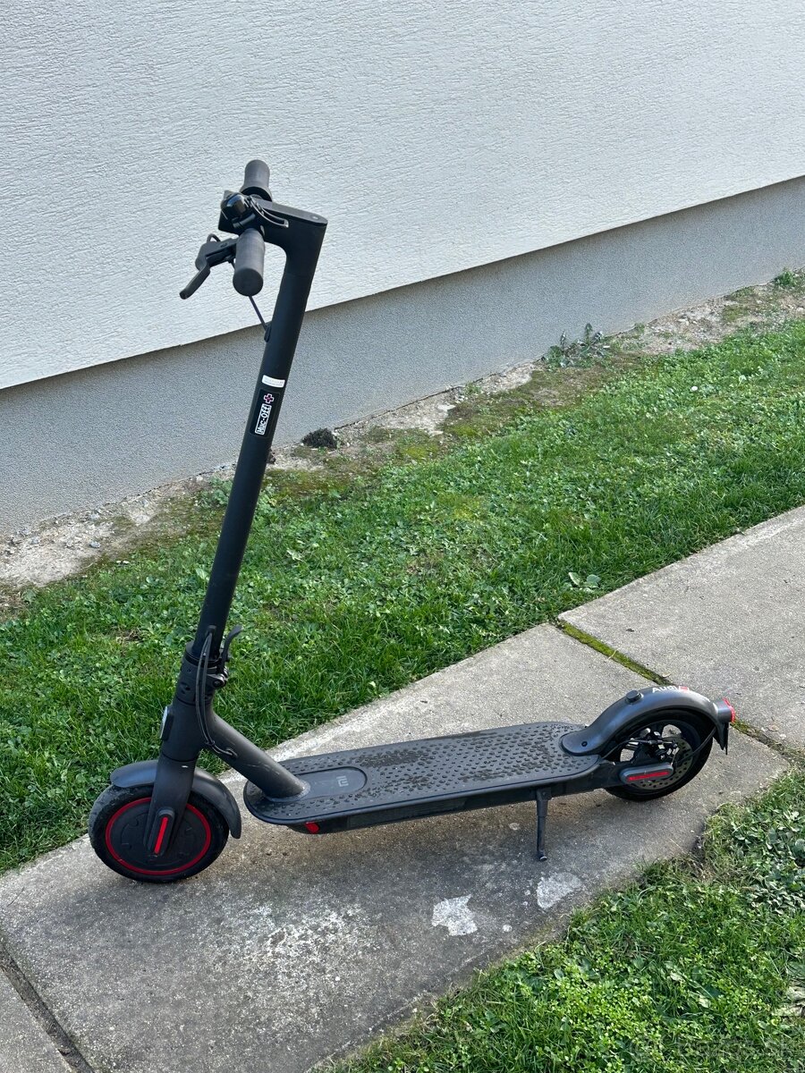 Kolobežka Xiaomi Scooter PRO 2