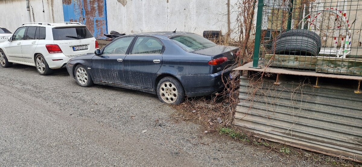 Rozpredam Alfa romeo 166