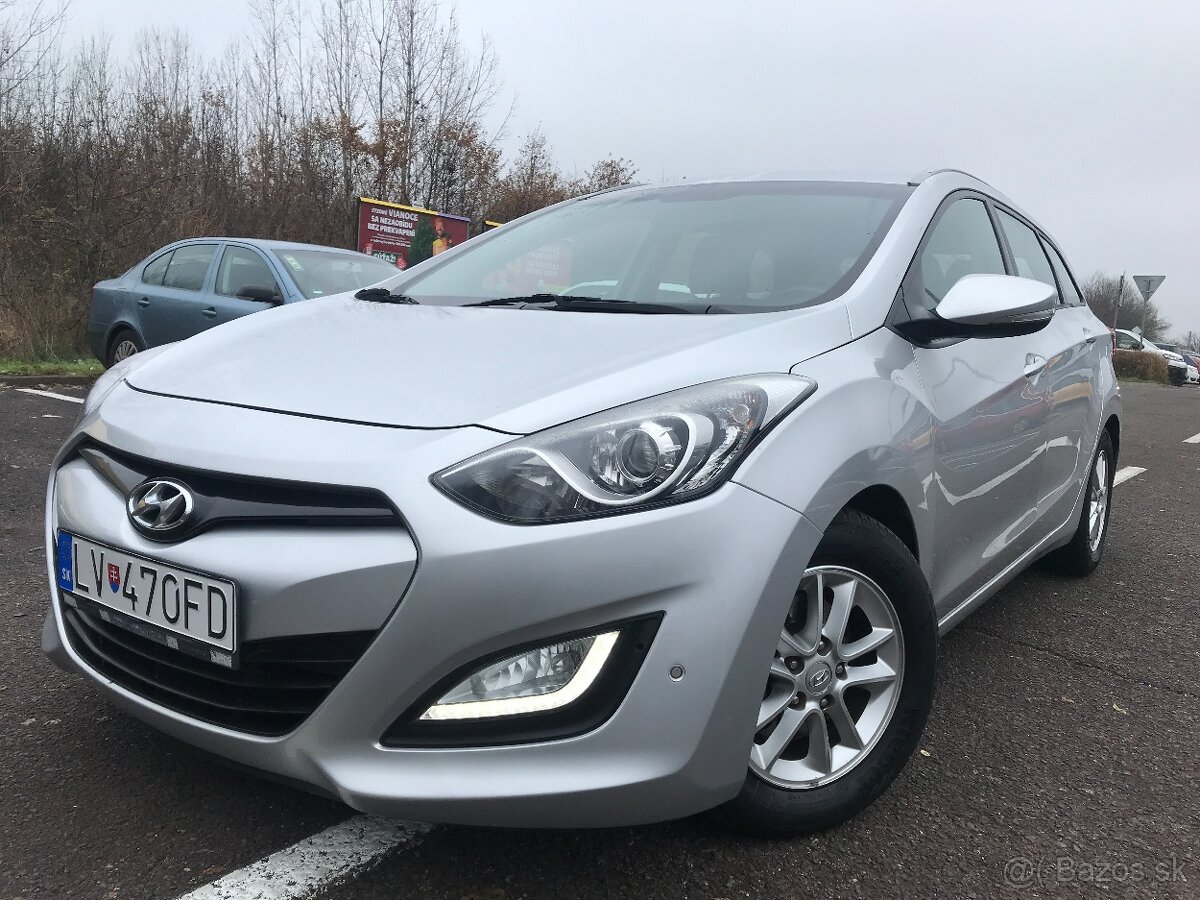 Hyundai i30 CW 1.6i CRDi 16V DOHC Comfort