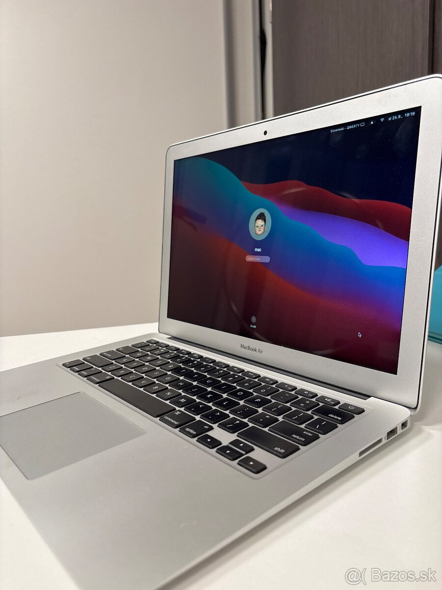 MacBook air 13- veľmi dobrý stav